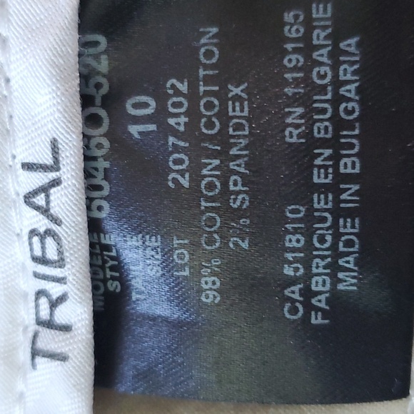 Tribal womens sz 10 Bermuda length shorts, great material, tan - Picture 12 of 14